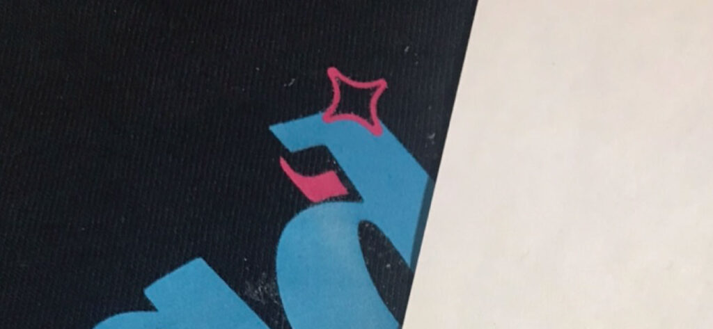 DTF はみ出たパウダーの除去工程2