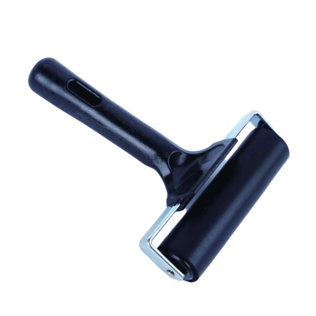 接着の圧力を上げるために機材を使う